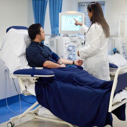 Ev Hemodiyalizinde Seans Sırasında Takip: Tansiyon, Ultrafiltrasyon ve Alarmları Yönetmek Ev Hemodiyalizinde Seans Sırasında Takip: Tansiyon, Ultrafiltrasyon ve Alarmları Yönetmek